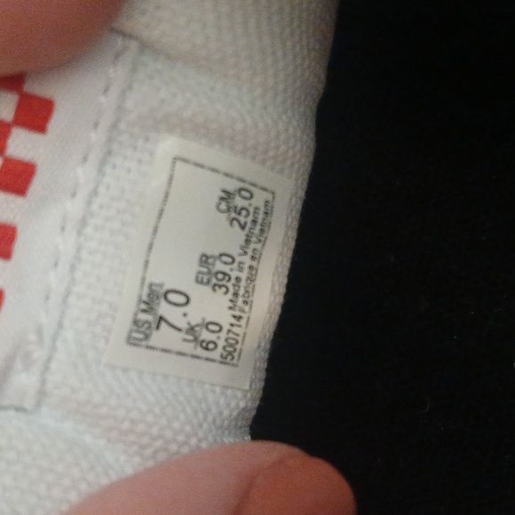 Vans White and Black Canvas Sneakers Low-Top Design - Picture 7 of 7